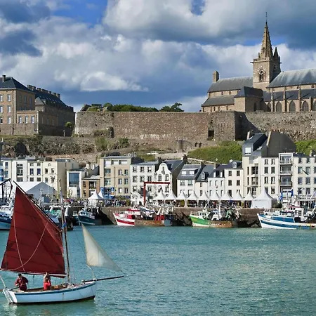 By Interhome * Jullouville-les-Pins